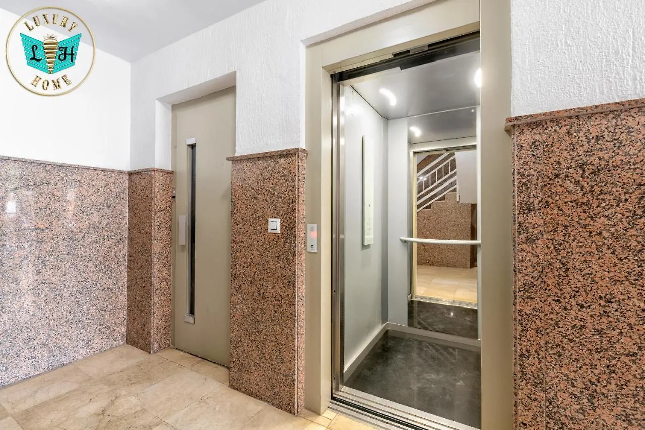 Luxury Home Boheme Malaga Apartment